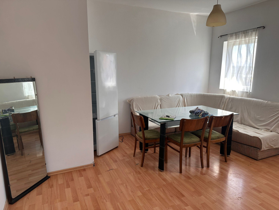 Apartament – 70 mp, mansardă pe 2 niveluri – str. Semaforului