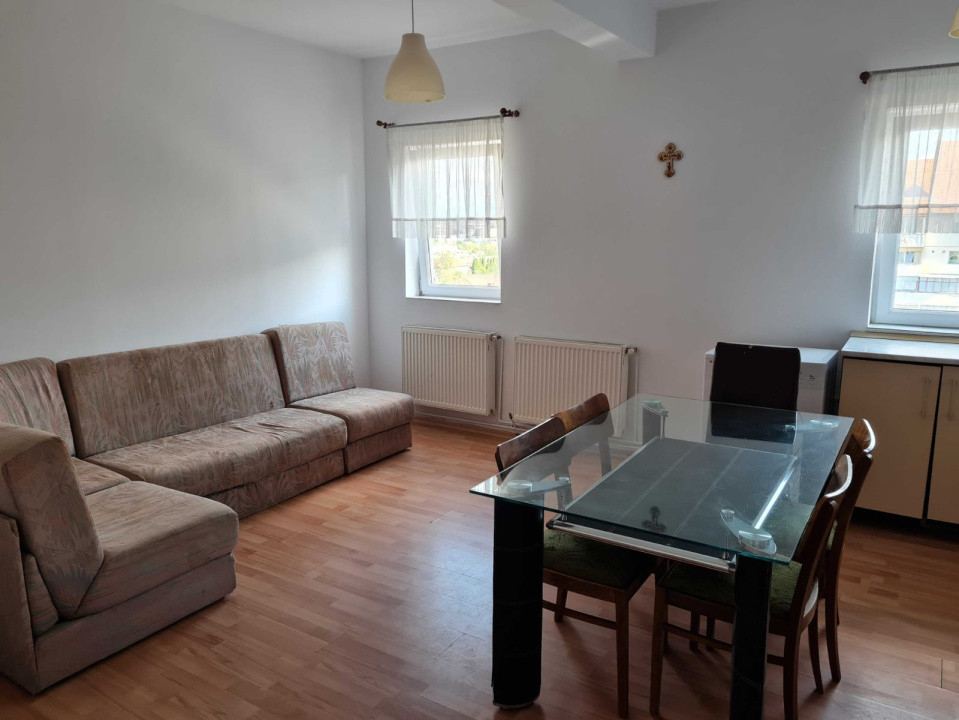 Apartament – 70 mp, mansardă pe 2 niveluri – str. Semaforului