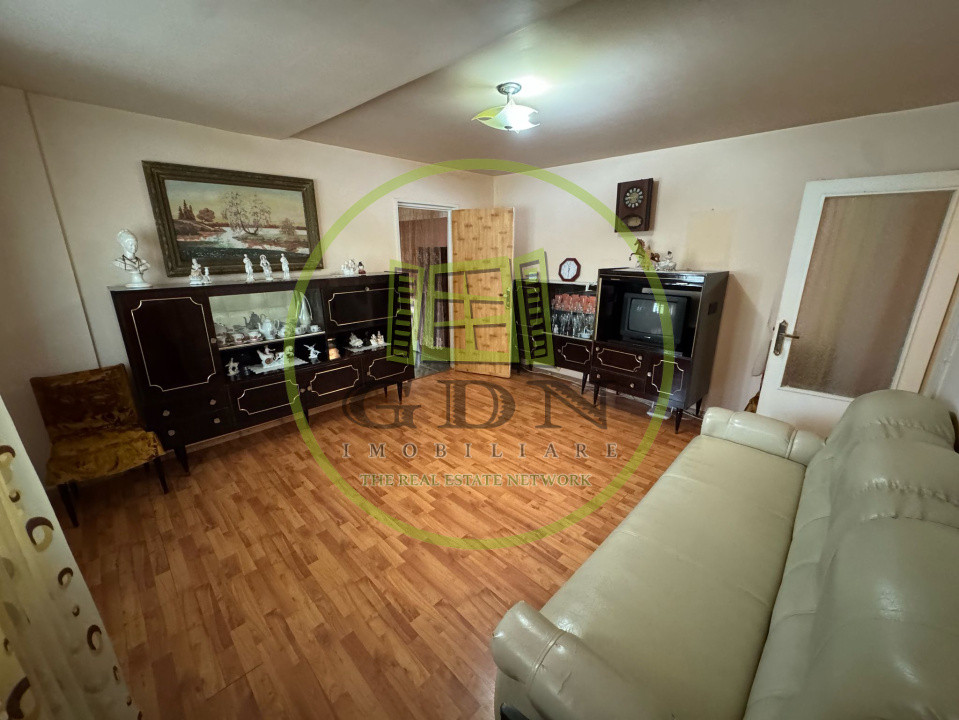 Apartament 2 camere, semidecomandat, 51.5mp, Craiovita Noua, Scoala Elena Farago