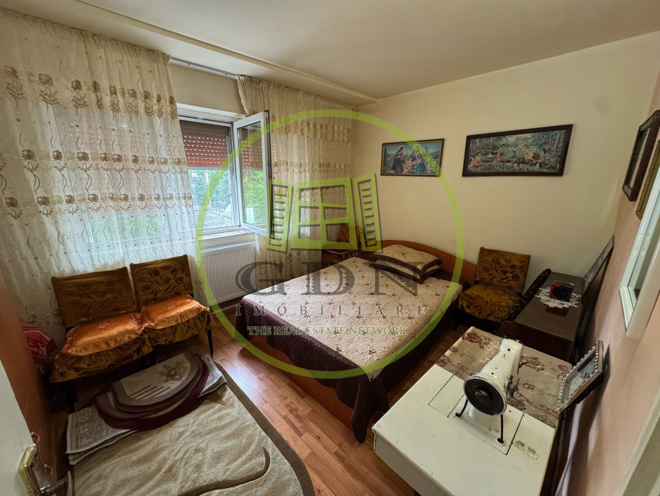 Apartament 2 camere, semidecomandat, 51.5mp, Craiovita Noua, Scoala Elena Farago