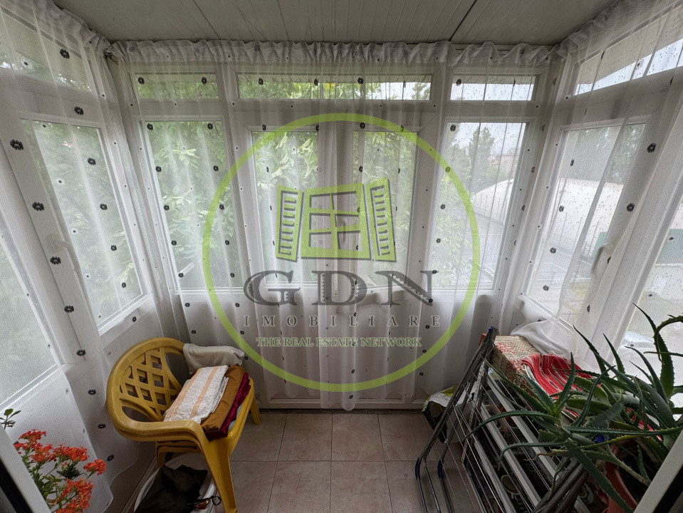 Apartament 2 camere, semidecomandat, 51.5mp, Craiovita Noua, Scoala Elena Farago