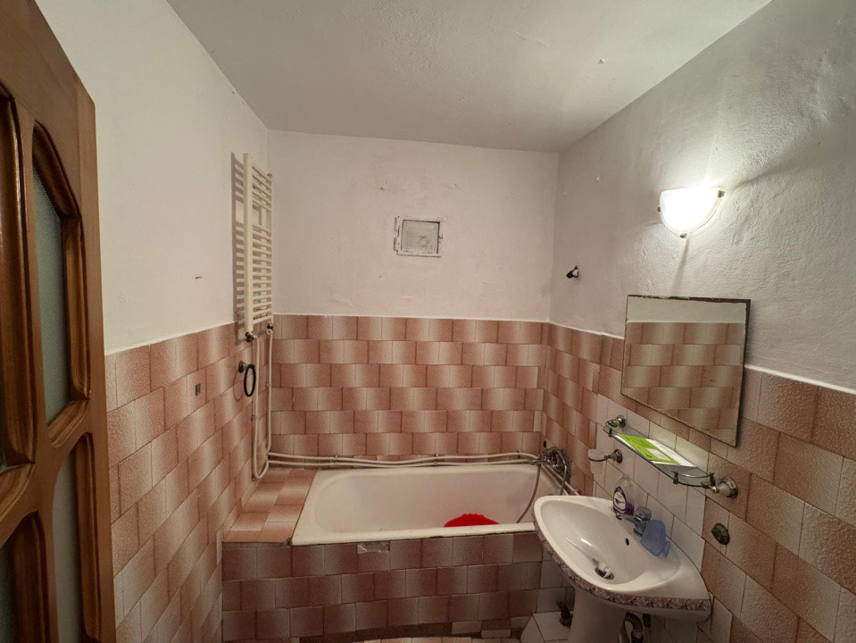 Apartement cu 2 camere,central,48 mp utili