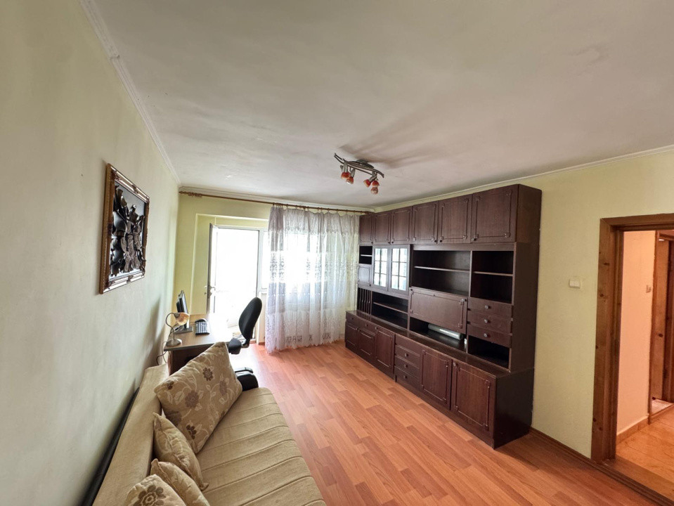 Apartement cu 2 camere,central,48 mp utili