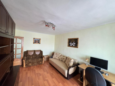 Apartement cu 2 camere,central,48 mp utili