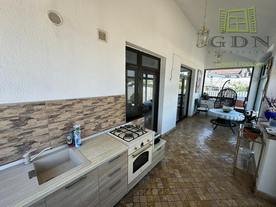 Casă P+M,5 camere