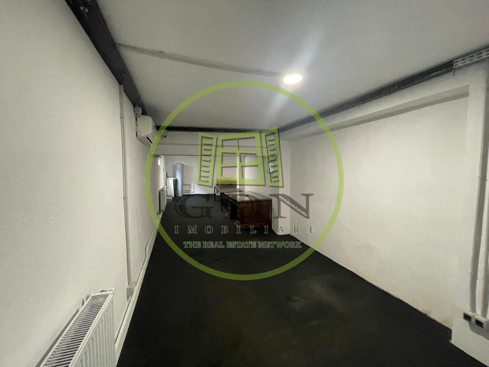 Spatiu comercial 35mp in zona Podisor Craiova