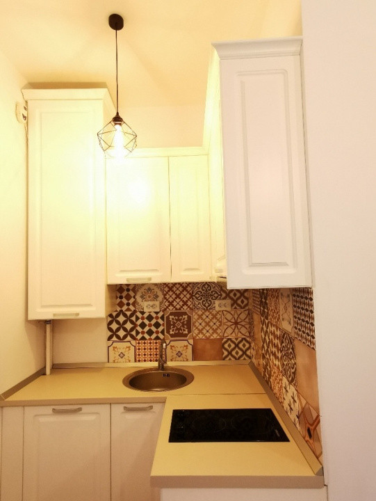 Apartament decomandat cu o cameră, 55 mp, în zona centrală 