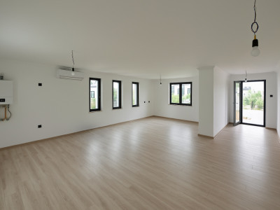 Casă 4 camere, 150 mp utili - Negociabil