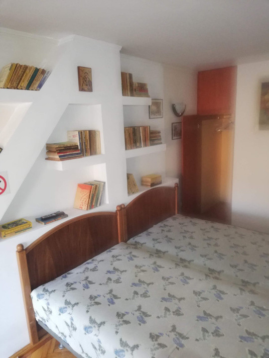 Apartament la casă, pe 2 niveluri – 40 mp– 300 €/luna cu toate taxele incluse