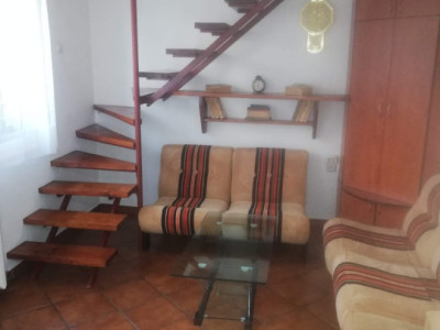 Apartament la casă, pe 2 niveluri – 40 mp– 300 €/luna cu toate taxele incluse