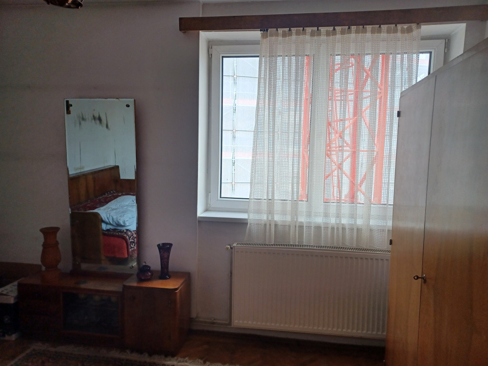 Agentie imobiliara ofera spre vanzare apartament 2 camere in Centrul Civic