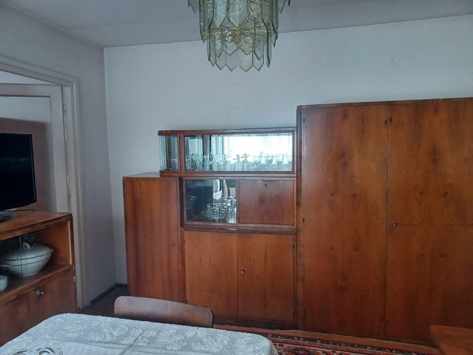 Agentie imobiliara ofera spre vanzare apartament 2 camere in Centrul Civic