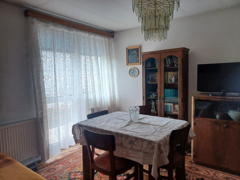 Agentie imobiliara ofera spre vanzare apartament 2 camere in Centrul Civic