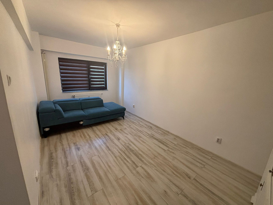 Apartament 3 camere, decomandat, cartier Valea Rosie, zona Spitalul Militar