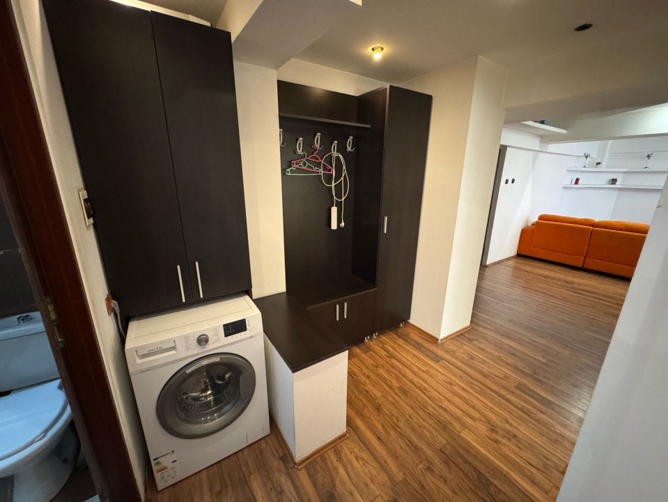 Apartament 3 camere, open-space, 80mp, Calea Bucuresti, zona Piata Centrala