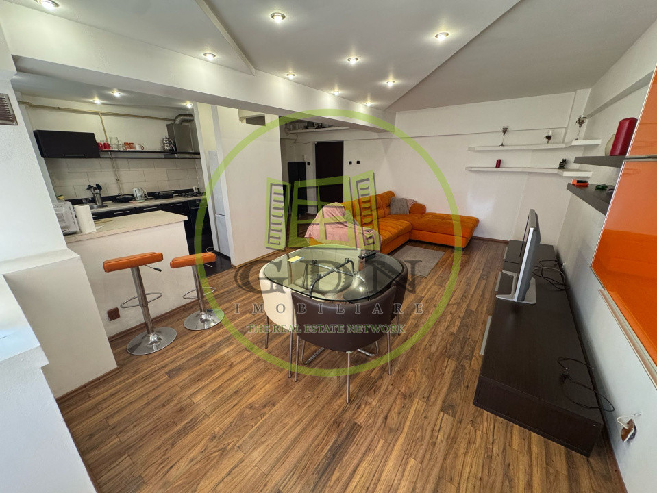 Apartament 3 camere, open-space, 80mp, Calea Bucuresti, zona Piata Centrala