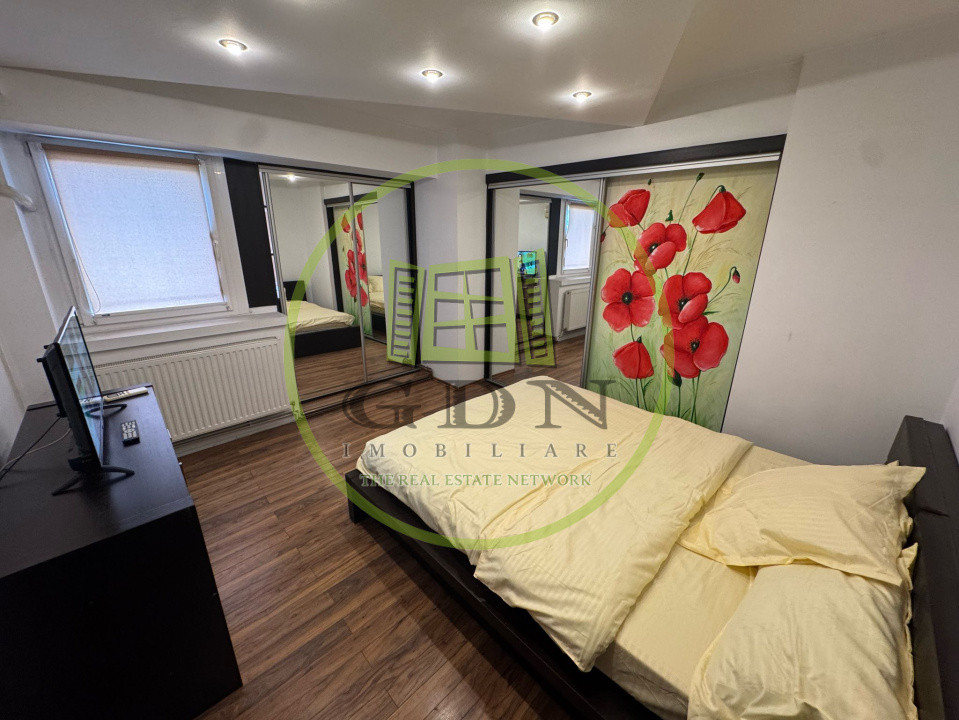 Apartament 3 camere, open-space, 80mp, Calea Bucuresti, zona Piata Centrala