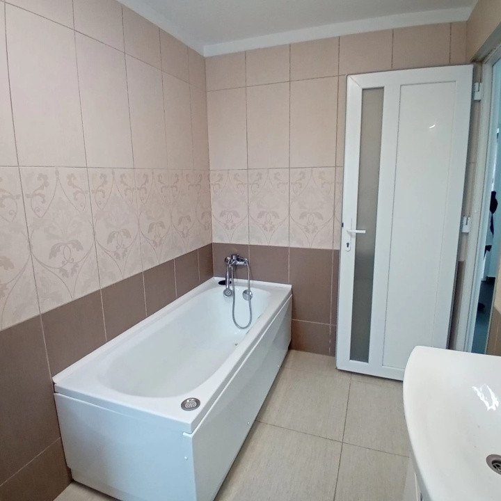Duplex de inchiriat in Dambul Rotund!