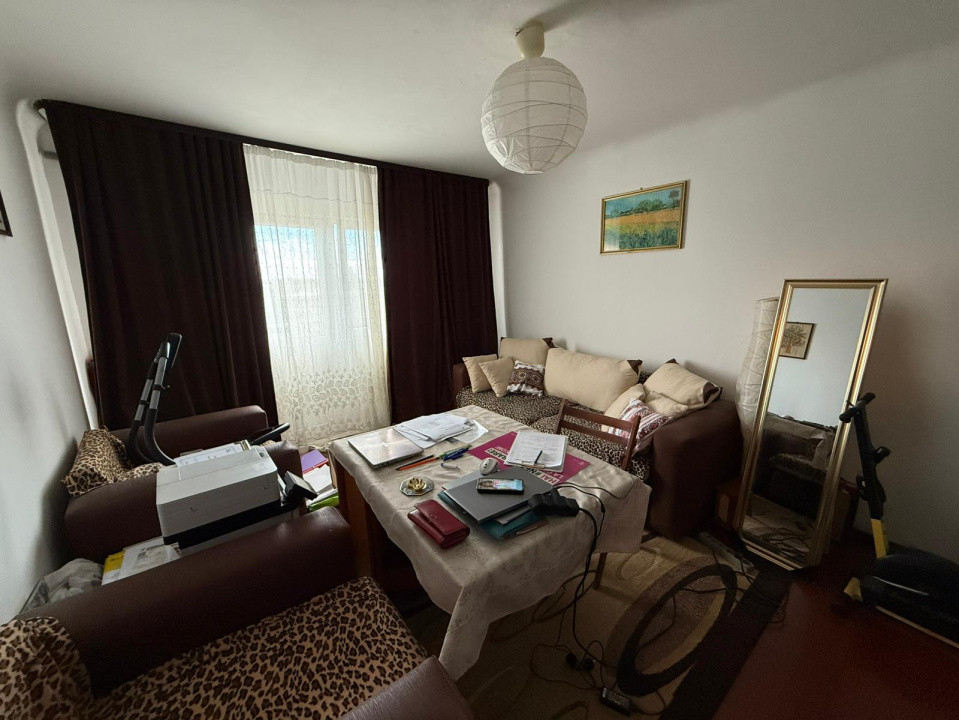 Apartament 2 camere, decomandat, 52mp, Sarari, zona Piscina Sanziana