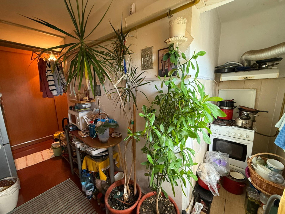 Apartament 2 camere, decomandat, 52mp, Sarari, zona Piscina Sanziana