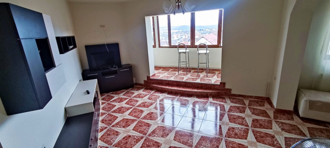 Apartament spațios– 5 camere, 130 mp – Vasile Aaron