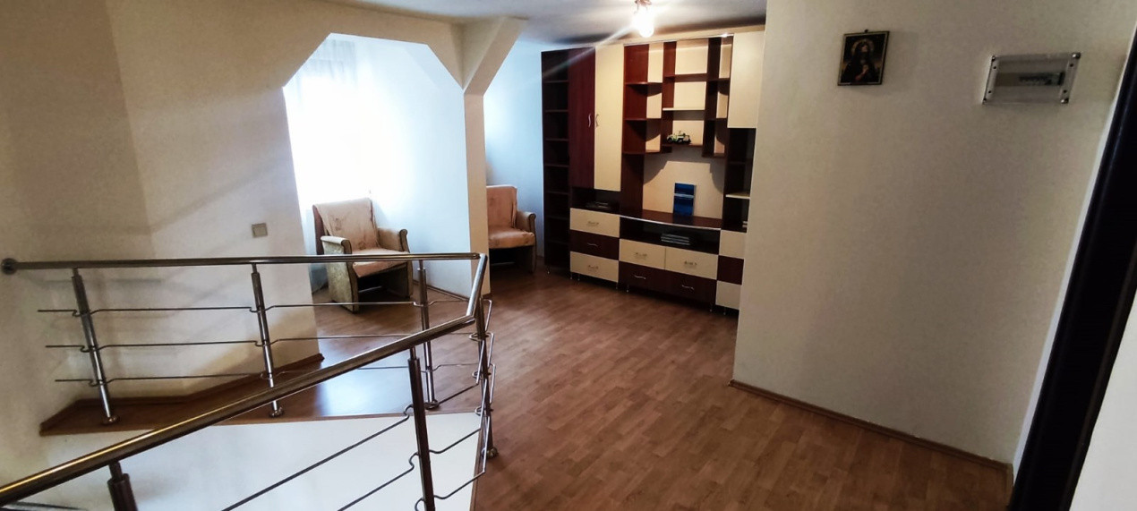 Apartament spațios– 5 camere, 130 mp – Vasile Aaron