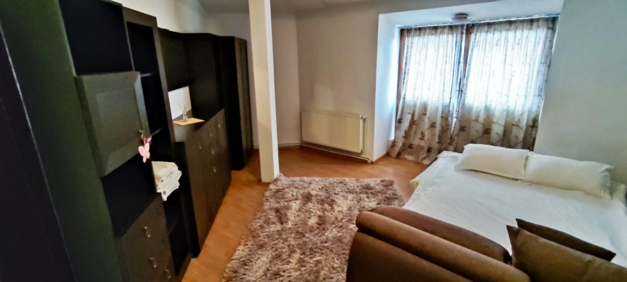 Apartament spațios– 5 camere, 130 mp – Vasile Aaron