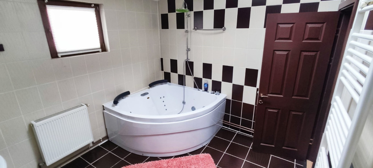 Apartament spațios– 5 camere, 130 mp – Vasile Aaron