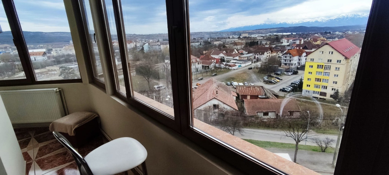 Apartament spațios– 5 camere, 130 mp – Vasile Aaron