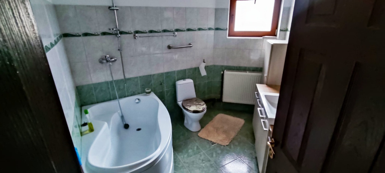Apartament spațios– 5 camere, 130 mp – Vasile Aaron