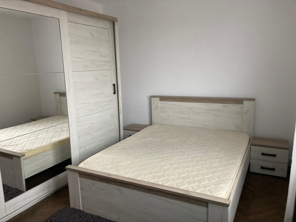 Apartament 2 camere, 52 mp – în vilă, cartier Vasile Aaron
