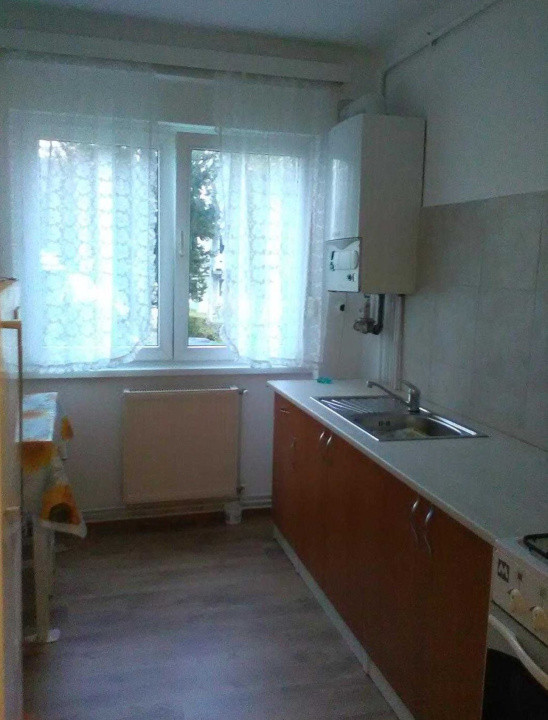 Apartament de închiriat, zona Bulevardul General Vasile Milea, 55mp utili