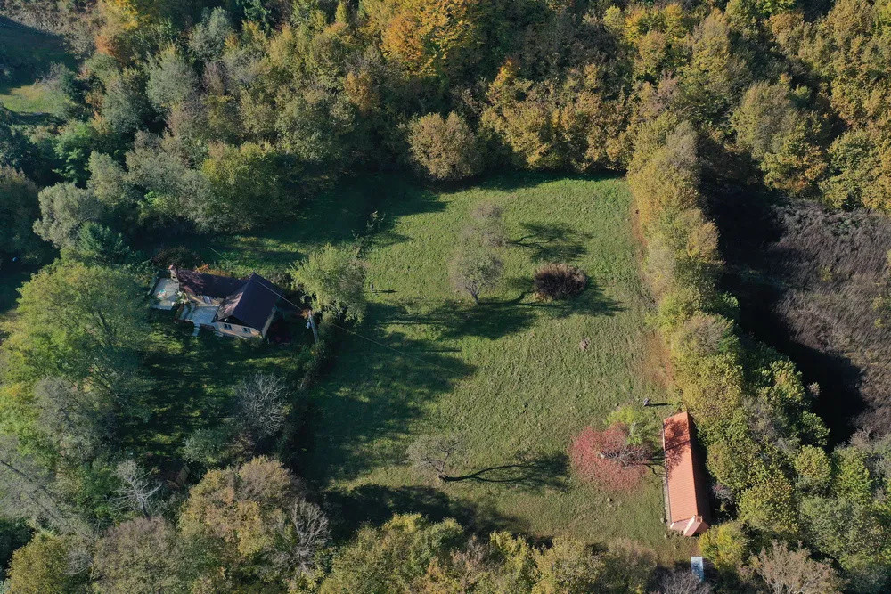Teren intravilan | 1300 mp | de vânzare- Valea Avrigului 
