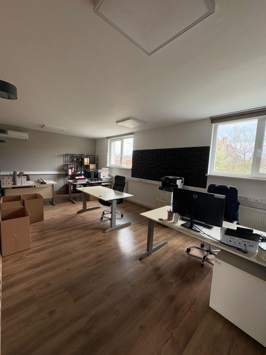 Spațiu comercial – ideal pentru birouri, cabinete sau sedii firme –Central,Sibiu