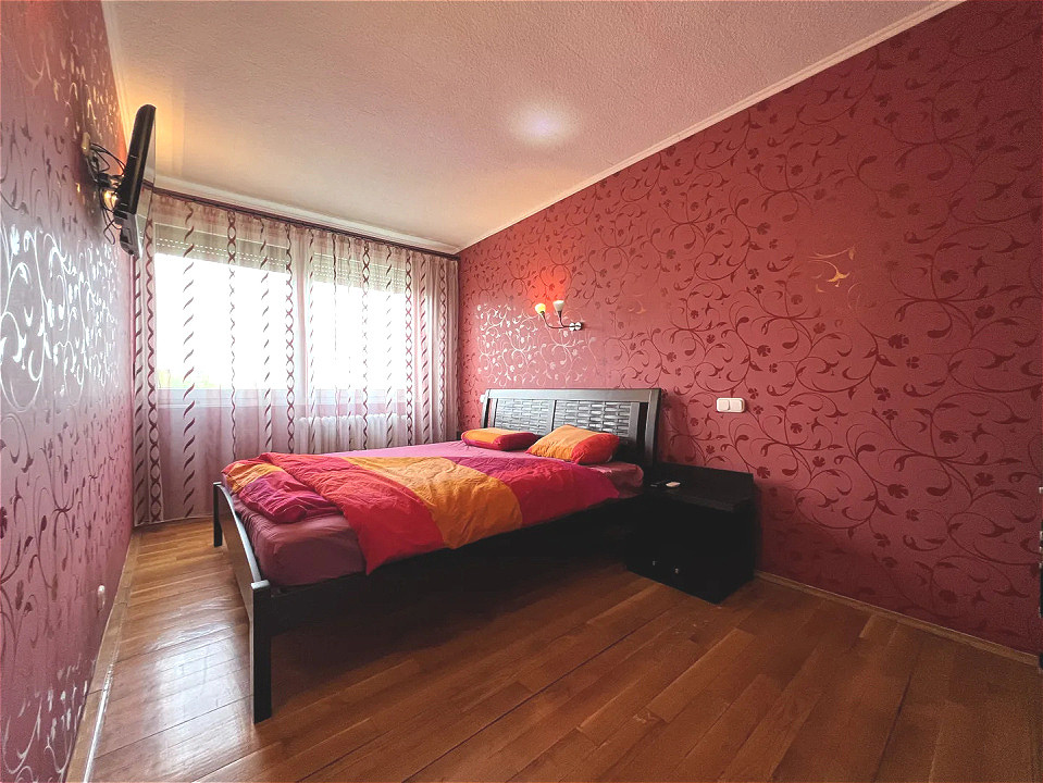 Apartament cu 3 camere, decomandat, suprafata utila 66,4 mp, Decebal