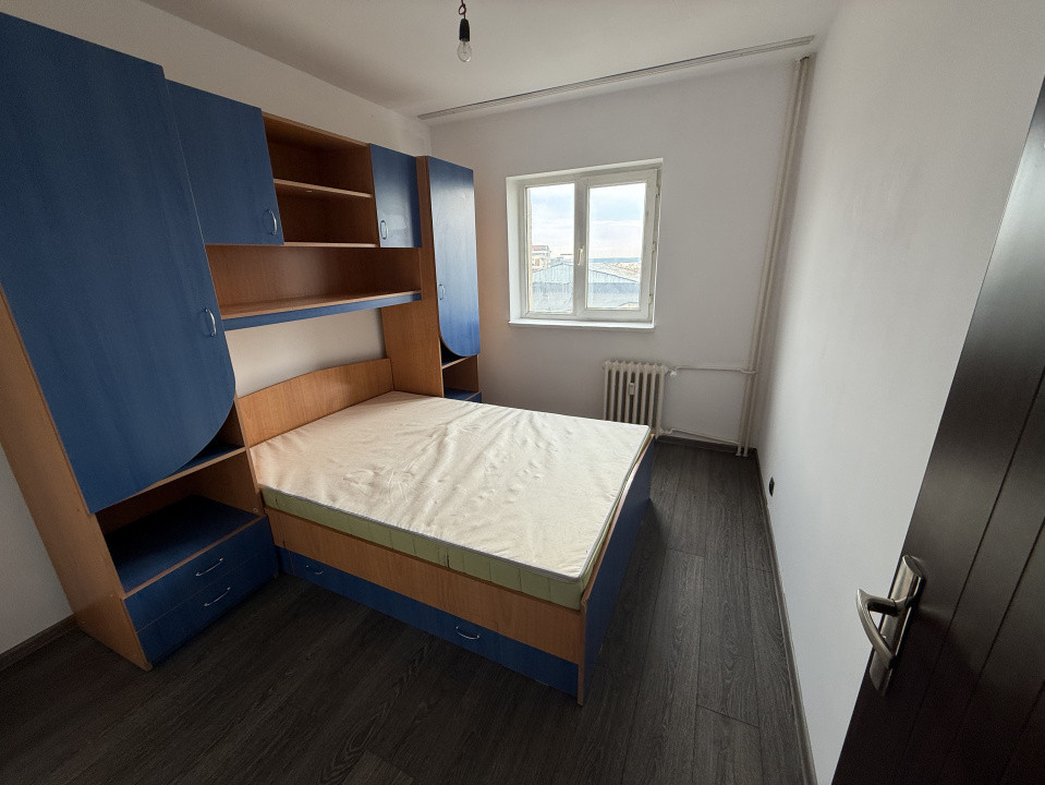 Apartament 3 camere, decomandat, 65mp, Lapus, zona Intim