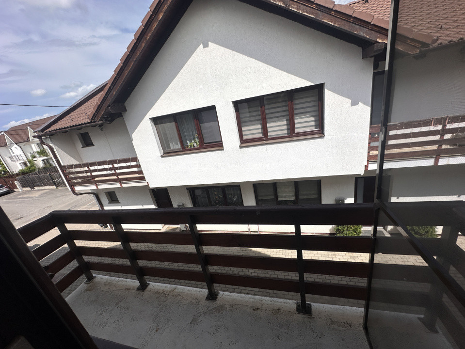 Apartament la casa înșiruită-P+E+Pod-74mp utili