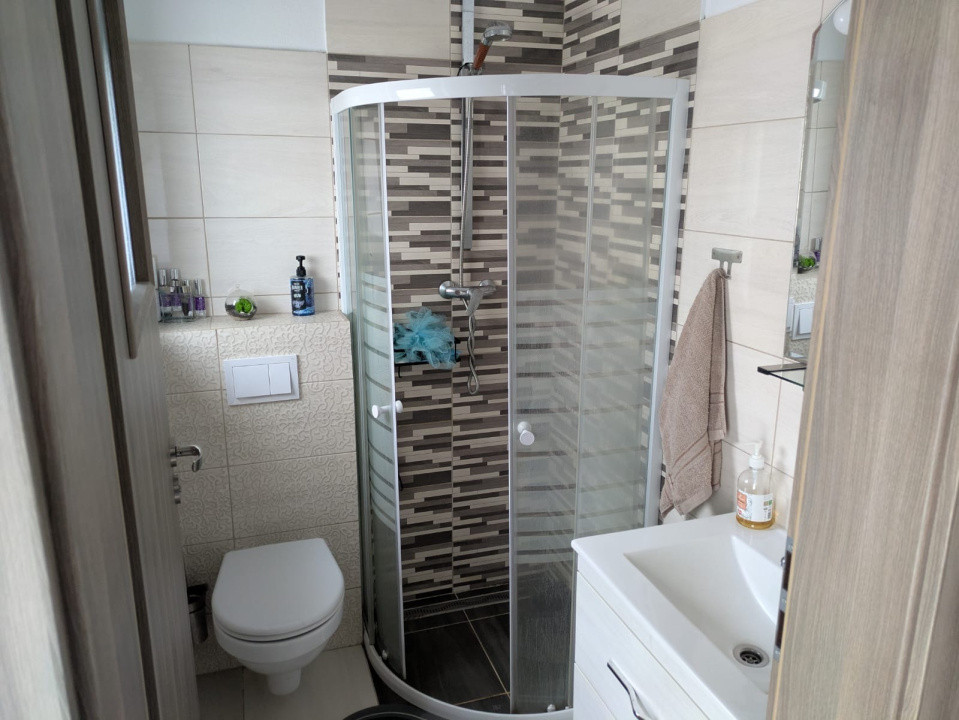 Apartament la casa înșiruită-P+E+Pod-74mp utili