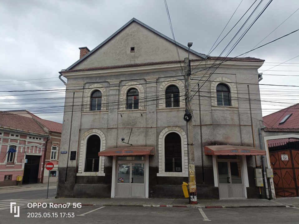 Spaţiu comercial în zona centrală de vânzare