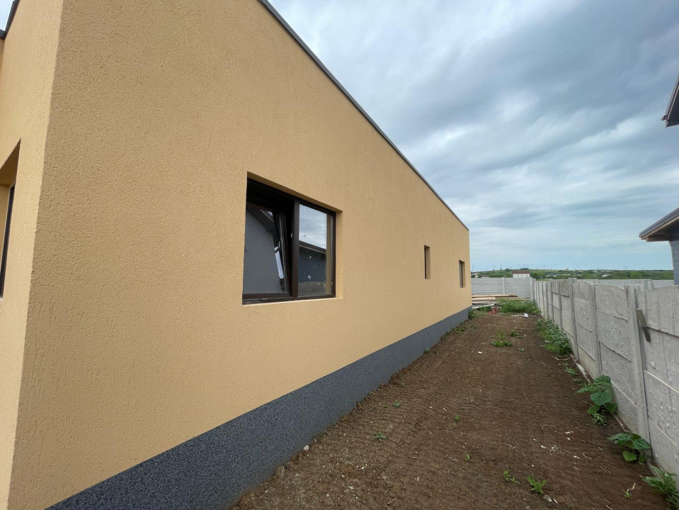 Casă semifinisată parter cu teren de 400mp în apropiere de Centura Craiova Nord