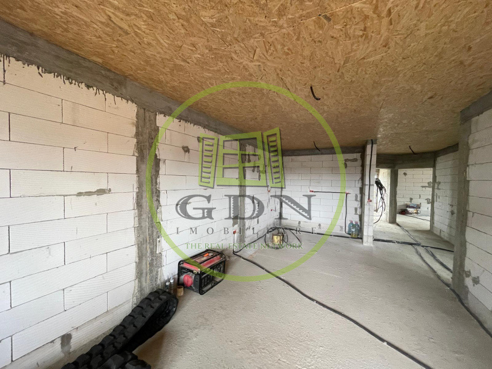 Casă semifinisată parter cu teren de 400mp în apropiere de Centura Craiova Nord