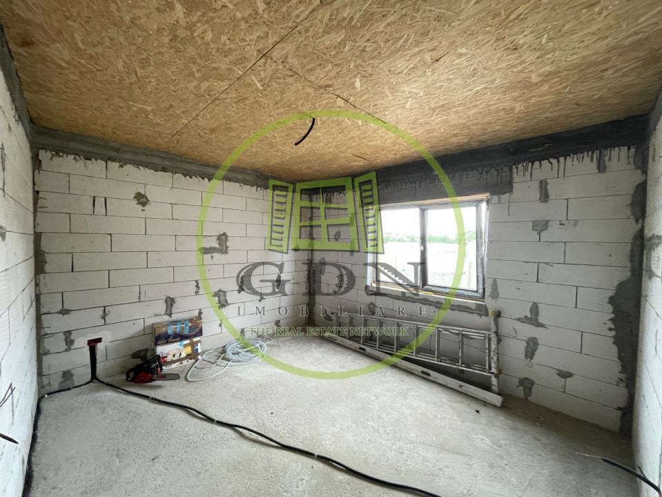 Casă semifinisată parter cu teren de 400mp în apropiere de Centura Craiova Nord