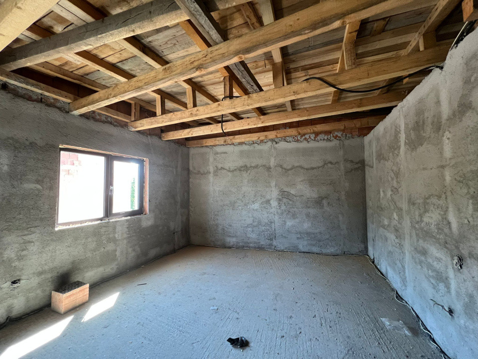 Duplex de vanzare zona Castel Transilvania