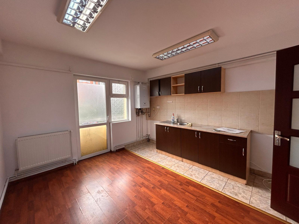 Închiriere casă/vilă pentru spațiu birouri, 179 mp., 1500 Eur, Mărăști