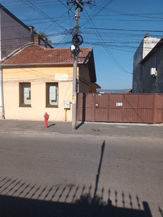Închiriere casă pt. spații de birou, 100 mp+ curte 343 mp.,1450Eur, Mărăști