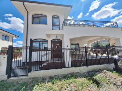 Ofertă de vânzare casă cu etaj, semifinisat interior, Dezmir, 225000 Eur