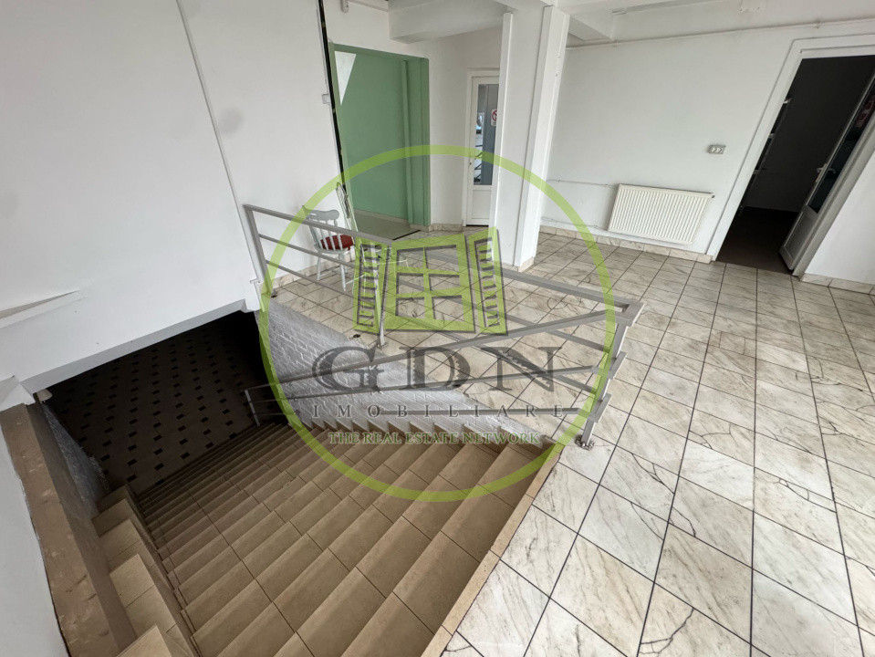 Spatiu comercial, 233mp, D+P, 6 incaperi, cartier Brazda, zona Amaradia