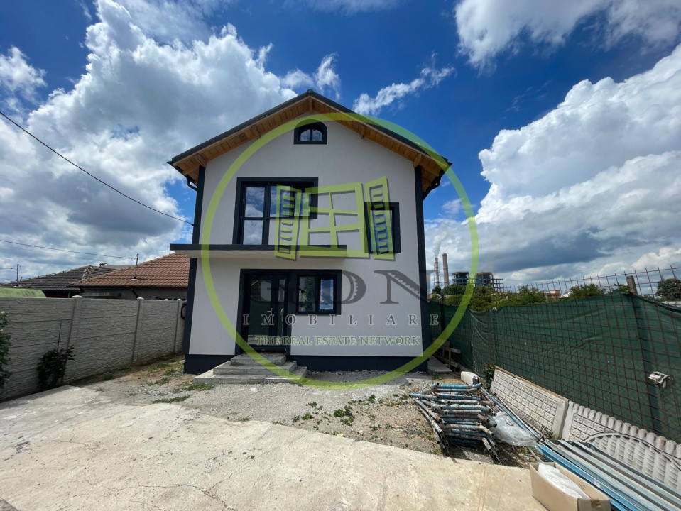 Casă semifinisată P+1 cu 643mp de teren în Bariera Vâlcii