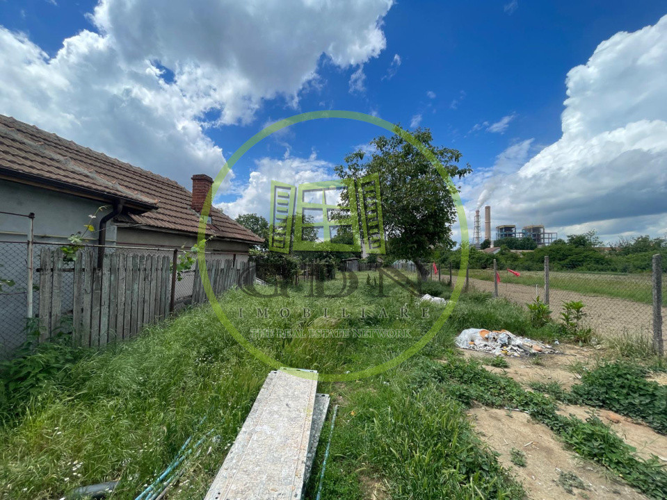 Casă semifinisată P+1 cu 643mp de teren în Bariera Vâlcii