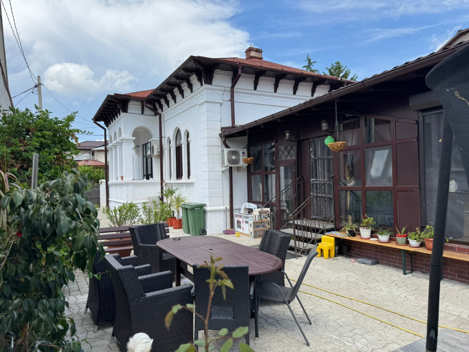 De vânzare casă deosebită in stil Brâncovenesc în zona centrală a orașului 